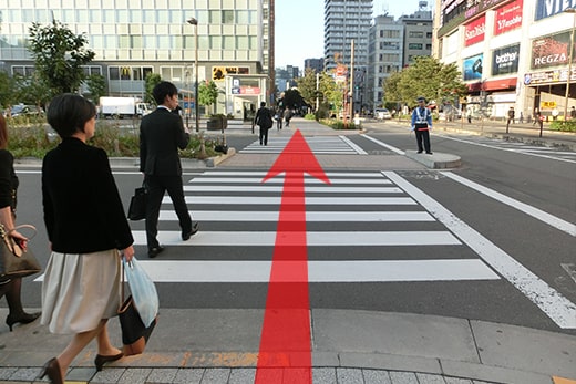 过人行横道