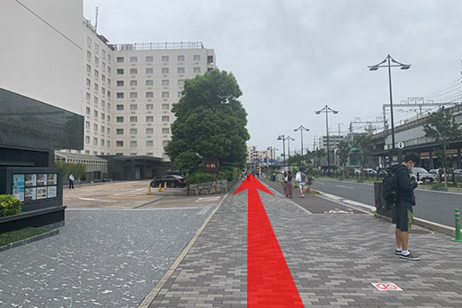 以都Hotel京都八条为左手边直行