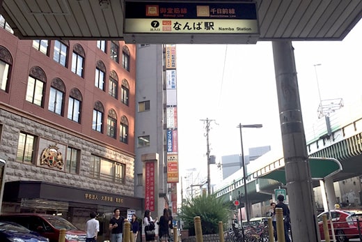 这里是楼梯上来的位置