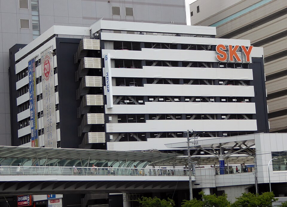 横浜駅東口スカイビル(YCAT) 实景照片