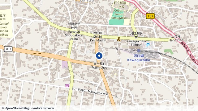 河口湖站西 位置示意图（OpenStreetMap 快照）